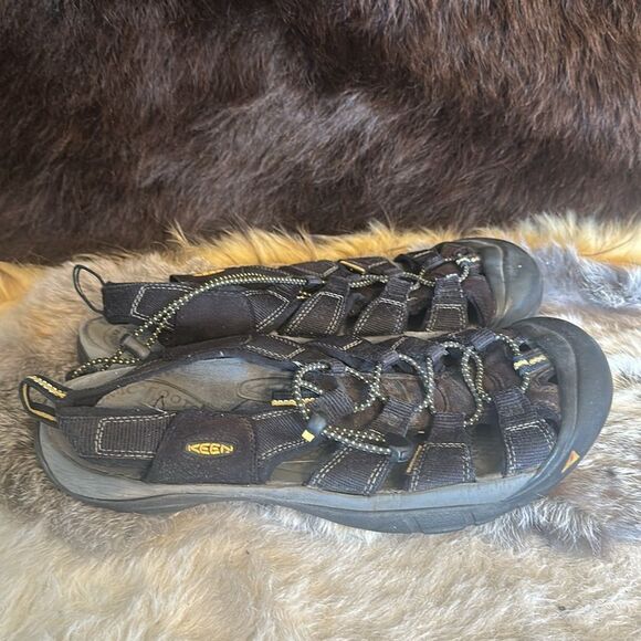 Keen sandals 11 (3265) - Picture 2 of 8